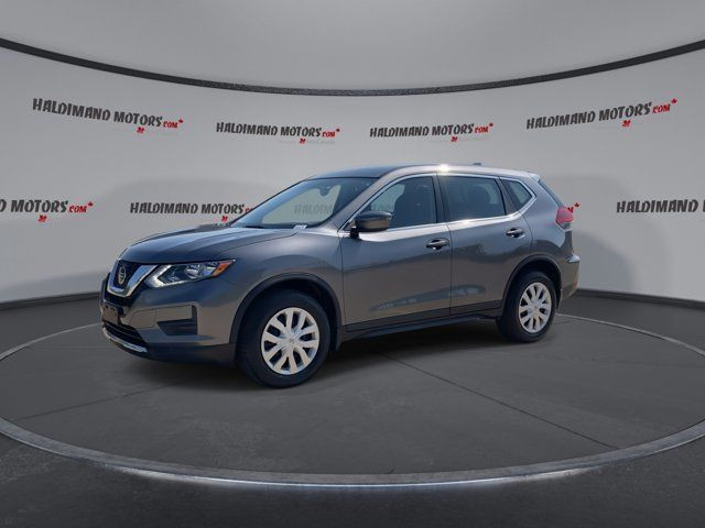 2019 Nissan Rogue in Cars & Trucks in Hamilton - Image 4