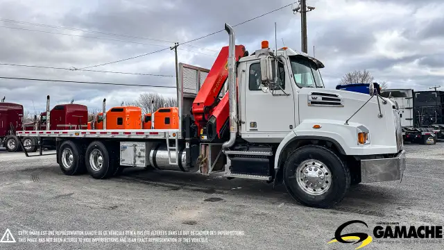 2019 WESTERN STAR 4700SB CRANE TRUCK WITH PLATFORM in Heavy Trucks in Chilliwack - Image 4
