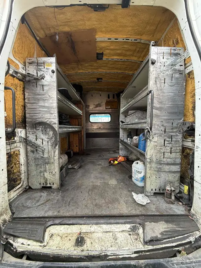 2014 Nissan NV 2500 HD S, High Roof Commercial Van, Shelving, Pa dans Autos et camions dans Ville d’Edmonton - Image 15