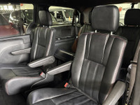 **SUMMER SPECIAL!** FEATURING : POWER SLIDING DOORS, POWER TRUNK, REAR DVD SCREEN, STOW&GO FOLDING S... (image 6)
