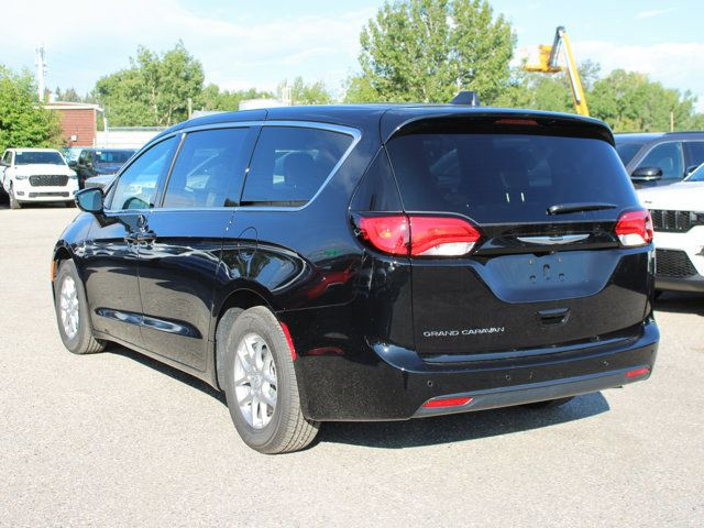2025 Chrysler Grand Caravan SXT, Remote Start, Heated Leather in Cars & Trucks in Calgary - Image 3