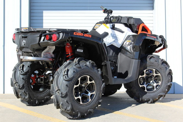 2017 CAN AM OUTLANDER 650 XMR: $126 BW! in ATVs in Vancouver - Image 4