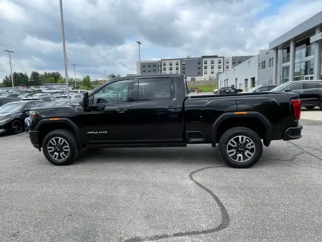 2023 GMC Sierra 2500HD in Cars & Trucks in Oakville / Halton Region - Image 3