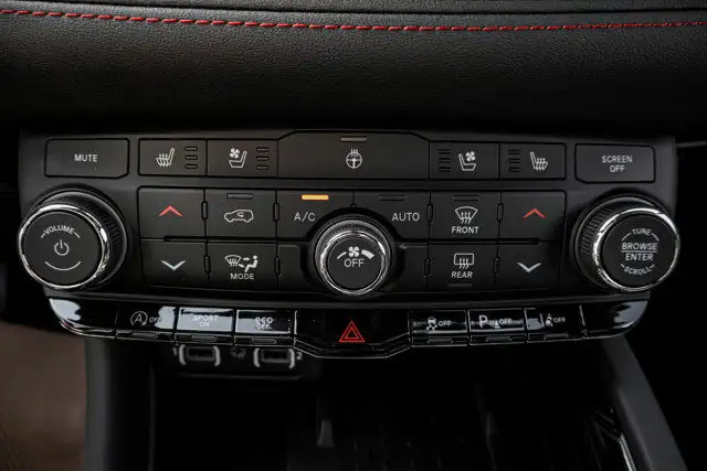 2025 Dodge Durango GT Plus in Cars & Trucks in Strathcona County - Image 18