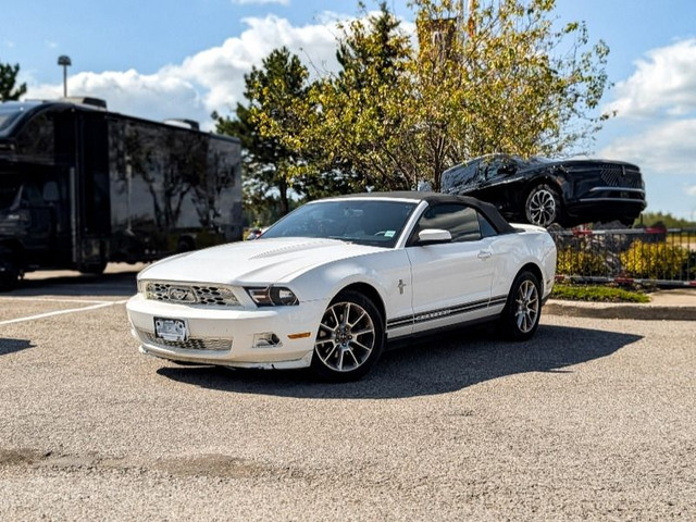 2011 Ford Mustang V6 AS-IS CONVERTIBLE! in Cars & Trucks in Kawartha Lakes - Image 2