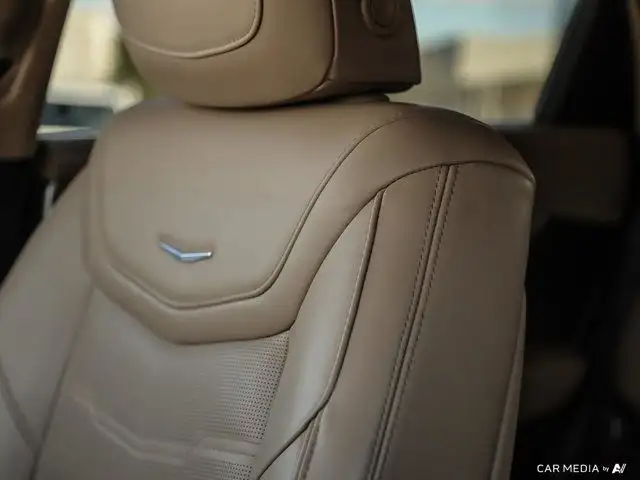 2021 Cadillac XT5 AWD Premium Luxury | No Accidents | Beige in Cars & Trucks in Calgary - Image 30