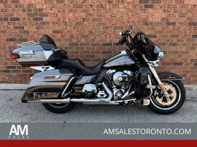 WOW! This Ultra Limited is LOADED with OVER $10,000 in extras and upgrades, Screamin' Eagle pipes, R...