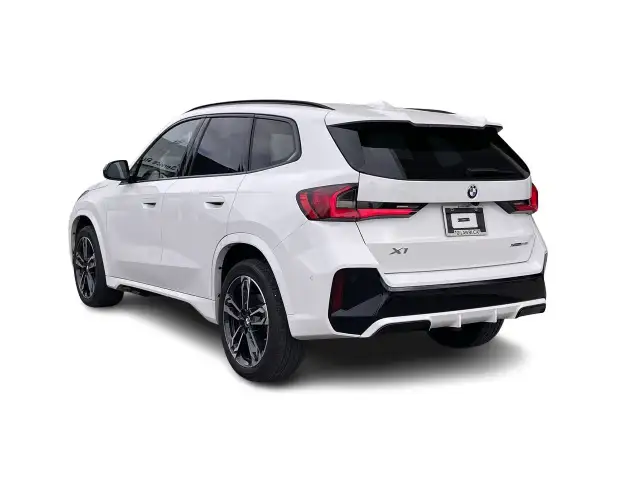 2025 BMW X1 XDrive28i in Cars & Trucks in Laval / North Shore - Image 9