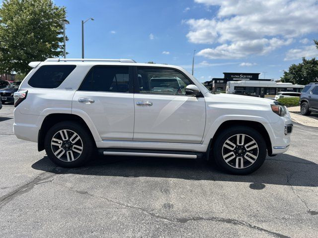 2015 Toyota 4Runner SR5 in Cars & Trucks in Hamilton - Image 4