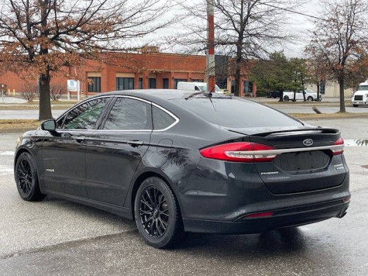 2018 Ford Fusion Hybrid Titanium Hybrid 2 SETS OF WHEELS in Cars & Trucks in Mississauga / Peel Region - Image 3