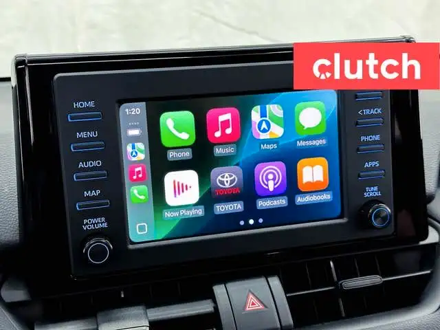 2022 Toyota RAV4 XLE AWD w/ Apple CarPlay, Heated Front Seats, R dans Autos et camions dans Ville de Toronto - Image 32