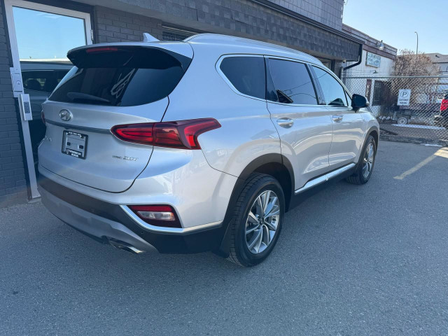 2019 Hyundai Santa Fe 2.0T Luxury AWD in Cars & Trucks in Calgary - Image 3