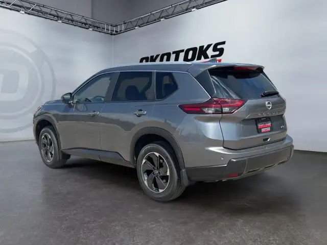 2025 Nissan Rogue dans Autos et camions dans Calgary - Image 4