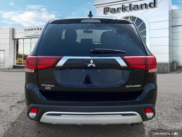 2019 Mitsubishi Outlander ES AWD Heated Seats Rear Camera in Cars & Trucks in St. Albert - Image 4