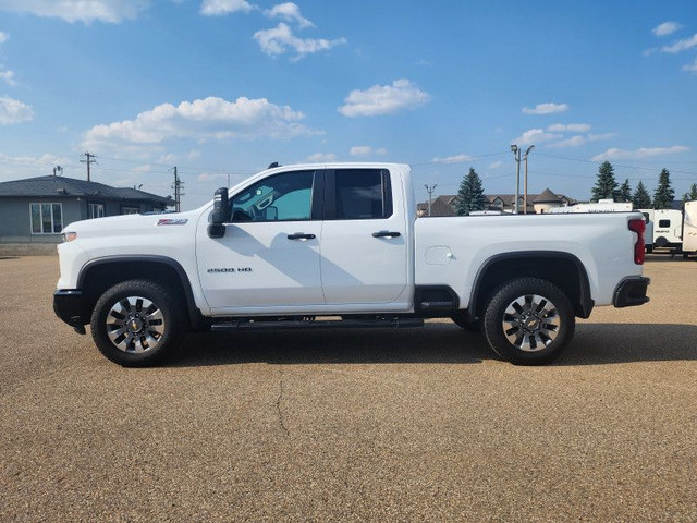 2024 Chevrolet Silverado 2500HD Custom Value Package 6'6 FOOT BO in Cars & Trucks in St. Albert - Image 3