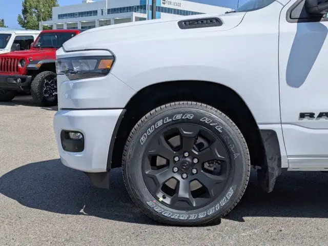 2025 Ram 1500 Sport - 3.92 Rear Axle - Anti Spin Rear Diff dans Autos et camions dans Calgary - Image 9