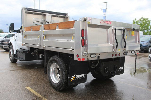 2025 Ford F-650 w/Voth Aluminum Dump Body in Cars & Trucks in Regina - Image 4