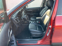 No Accidents, Top of the line with heated Cooling power leather seats, Navigation, Back up Camera, H... (image 6)