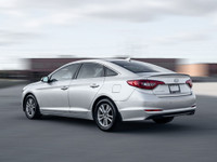 2015 Hyundai Sonata GLS PKG Silver Exterior on Grey Interior comes with Back up Camera ,Heated seats... (image 3)
