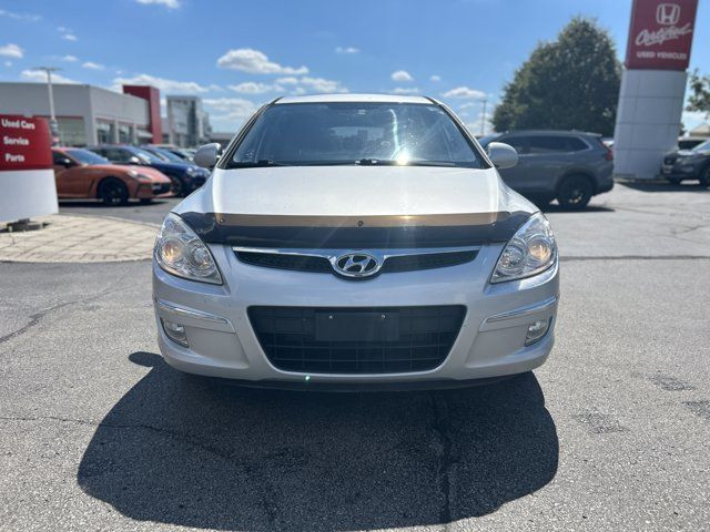 2012 Hyundai Elantra Touring in Cars & Trucks in Hamilton - Image 2