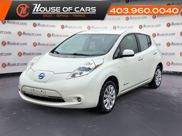 2012 Nissan LEAF 4dr HB SL EV/ Heated Seats/ Bluetooth in Cars & Trucks in Calgary