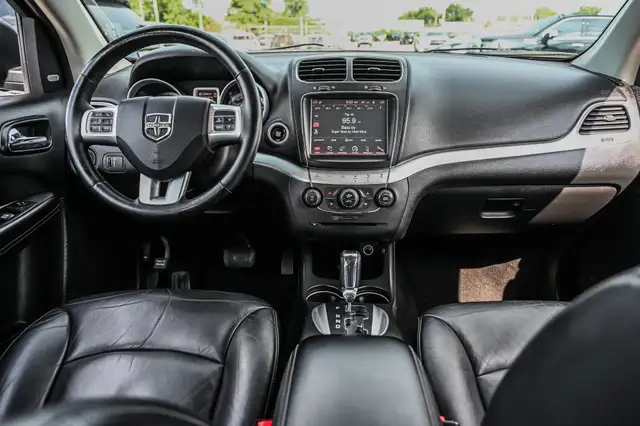 2018 Dodge Journey GT Awd 4X4 / 3.6L V6 / Cuir / Volant Chauffan in Cars & Trucks in City of Montréal - Image 27