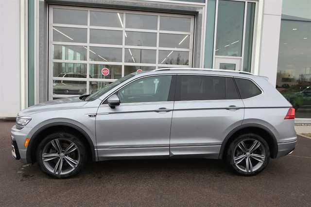 Volkswagen Tiguan Highline R-Line 4MOTION 2020 in Cars & Trucks in Lévis - Image 4