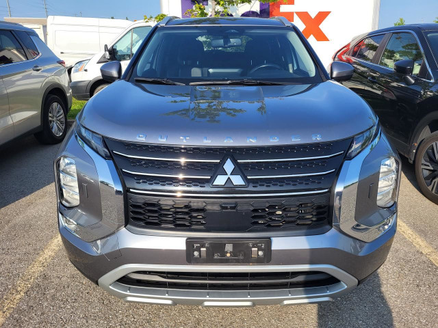 2022 Mitsubishi Outlander GT in Cars & Trucks in Barrie - Image 2