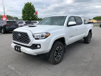 2022 Toyota Tacoma DOUBLE CAB 6A ONE OWNER
