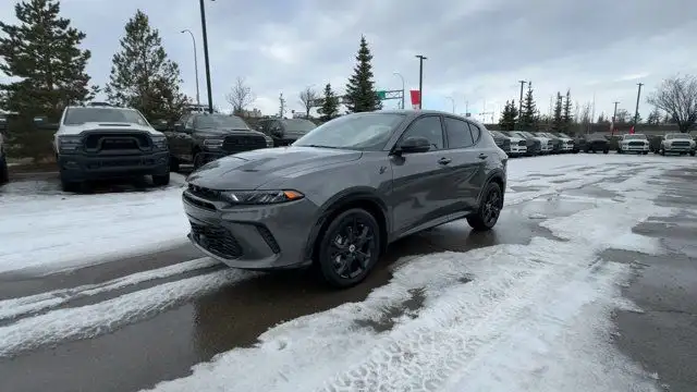 2024 Dodge Hornet R/T Plus | Remote Start dans Autos et camions dans Ville d’Edmonton - Image 5