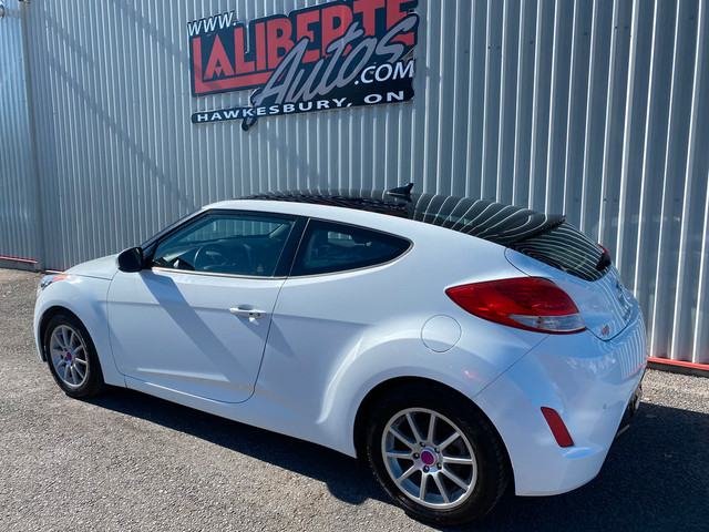 2017 Hyundai Veloster TECH in Cars & Trucks in Ottawa - Image 4