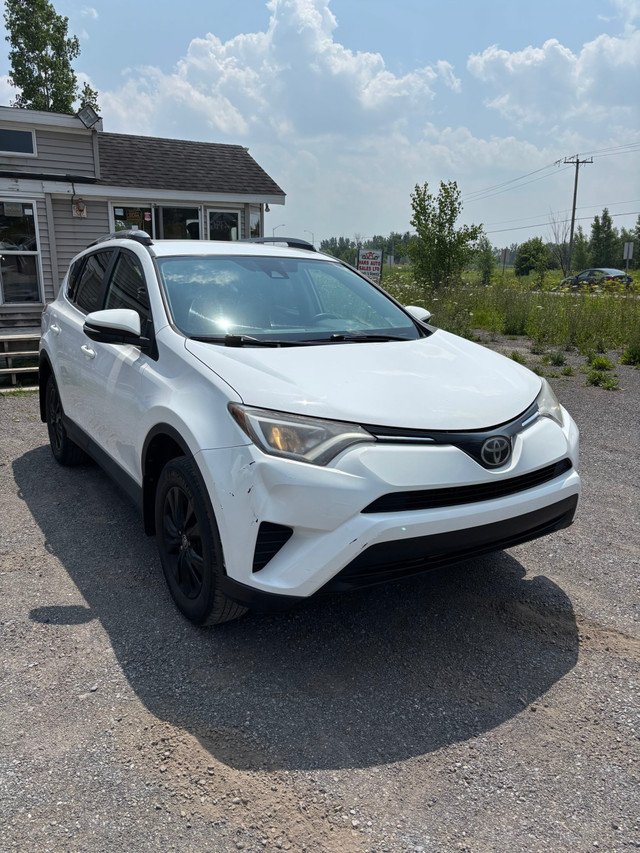 2017 Toyota RAV4 LE in Cars & Trucks in Ottawa