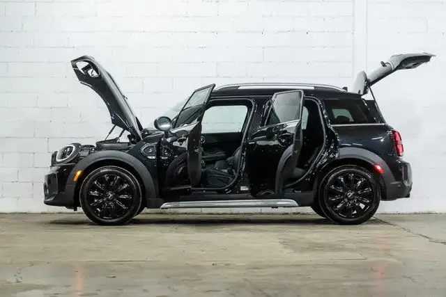 2023 MINI Countryman Cooper S ALL4 | Premier | Accès Confort in Cars & Trucks in City of Montréal - Image 6