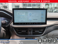 Le Ford Escape 2023 en version de base avec l'ensemble Premium combine l'accessibilité de l'entrée d... (image 9)