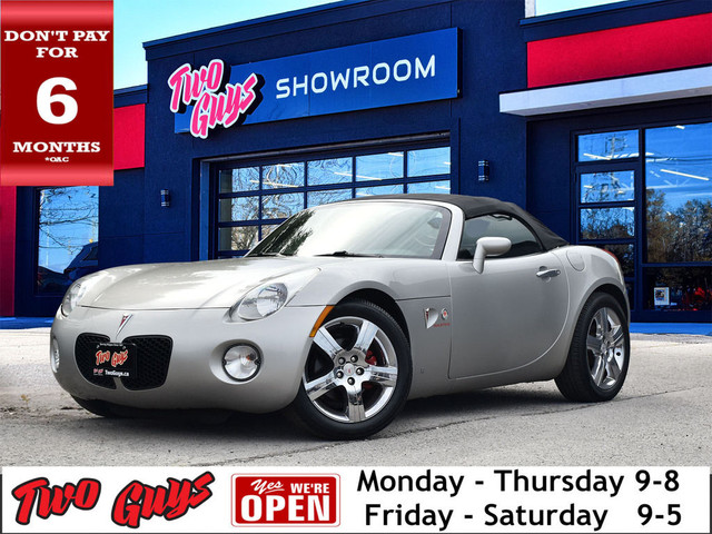 2006 Pontiac Solstice MANUAL | Team Canada Edition | A/C in Cars & Trucks in St. Catharines