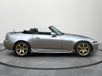 Here's your chance to own a true modern classic – the 2003 Honda S2000. With just 125,000 km on the... (image 7)