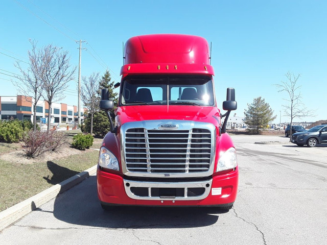 2020 Freightliner Cascadia 125 Day Cab *BOGO or 6% Dep Match* in Heavy Trucks in Oakville / Halton Region - Image 2