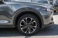 | Awd | Rear Camera | Apple CarPlay | Heated Seats | Blind Spot Monitor | Bluetooth | Heated Steerin... (image 6)