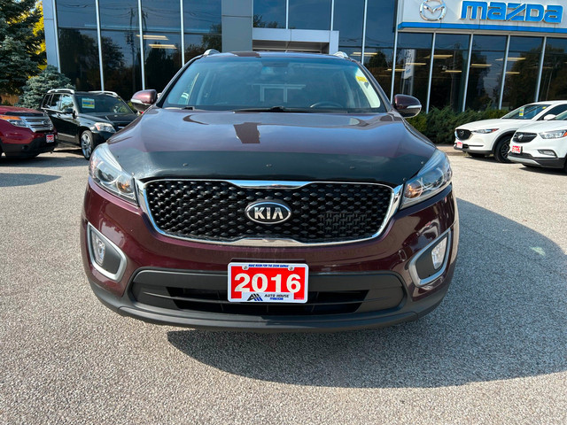 2016 Kia Sorento 2.0L LX+ in Cars & Trucks in Sarnia - Image 2