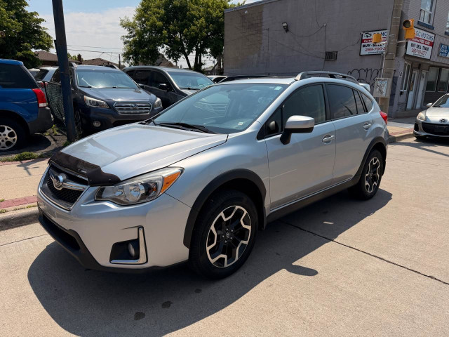 2016 Subaru Crosstrek 5dr Man 2.0i w/Touring Pkg in Cars & Trucks in Hamilton - Image 2