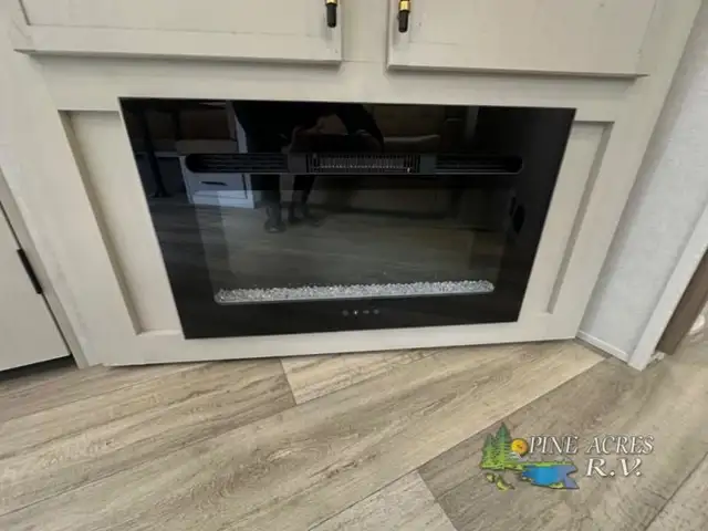 2025 Dutchmen RV Astoria 2913FK in Travel Trailers & Campers in Truro - Image 30