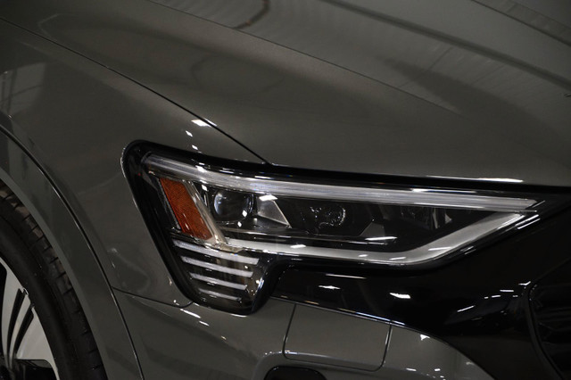 2024 Audi Q8 e-tron Tech pack / Premium / Black optics / 22 '' / in Cars & Trucks in Longueuil / South Shore - Image 2