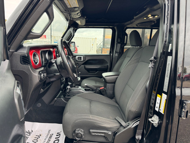 2019 Jeep Wrangler Unlimited Sport 6SPD Manual in Cars & Trucks in Lethbridge - Image 2