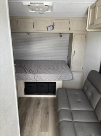 Shasta Oasis SST16RE- Have you been searching for a light towable travel trailer? A place to escape... (image 4)