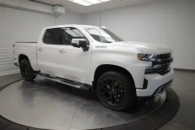 ENGINE 5.3L ECOTEC3 V8, HEATED FRONT SEATS, COOLED FRONT SEATS, NAVIGATION SYSTEM, LEATHER SEATS, BA...