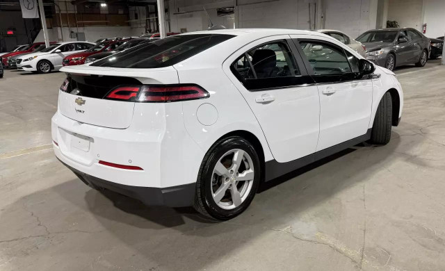 2015 CHEVROLET Volt FWD/CRUISE/CAMERA/BLTH/AC/MAGS/AUCUN ACCIDEN in Cars & Trucks in City of Montréal - Image 3