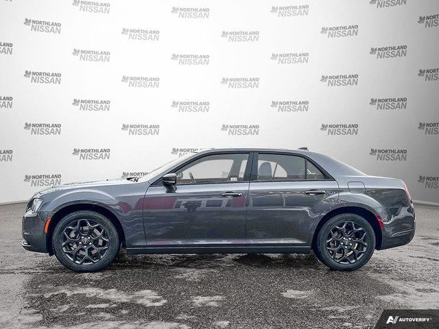 2021 Chrysler 300 AWD | HEATED LEATHER SEATS | SUNROOF | LOADED in Cars & Trucks in Prince George - Image 2