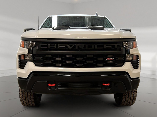 2024 Chevrolet Silverado 1500 CUSTOM TRAIL BOSS Z71 CREW CAB 4X4 in Cars & Trucks in Laval / North Shore - Image 2