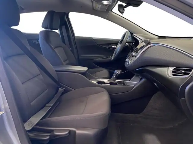 2024 Chevrolet Malibu 1LT in Cars & Trucks in Calgary - Image 18