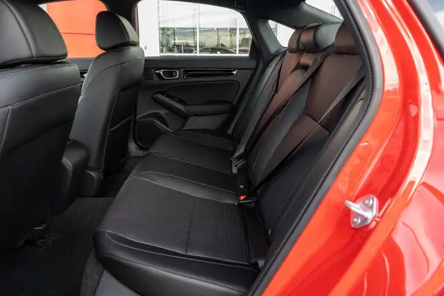 2026 Honda Civic Sedan Hybrid Sport Touring in Cars & Trucks in Edmonton - Image 25